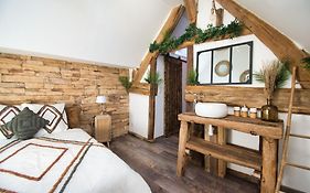 Le Relais Des Caleches - La Jungle Room