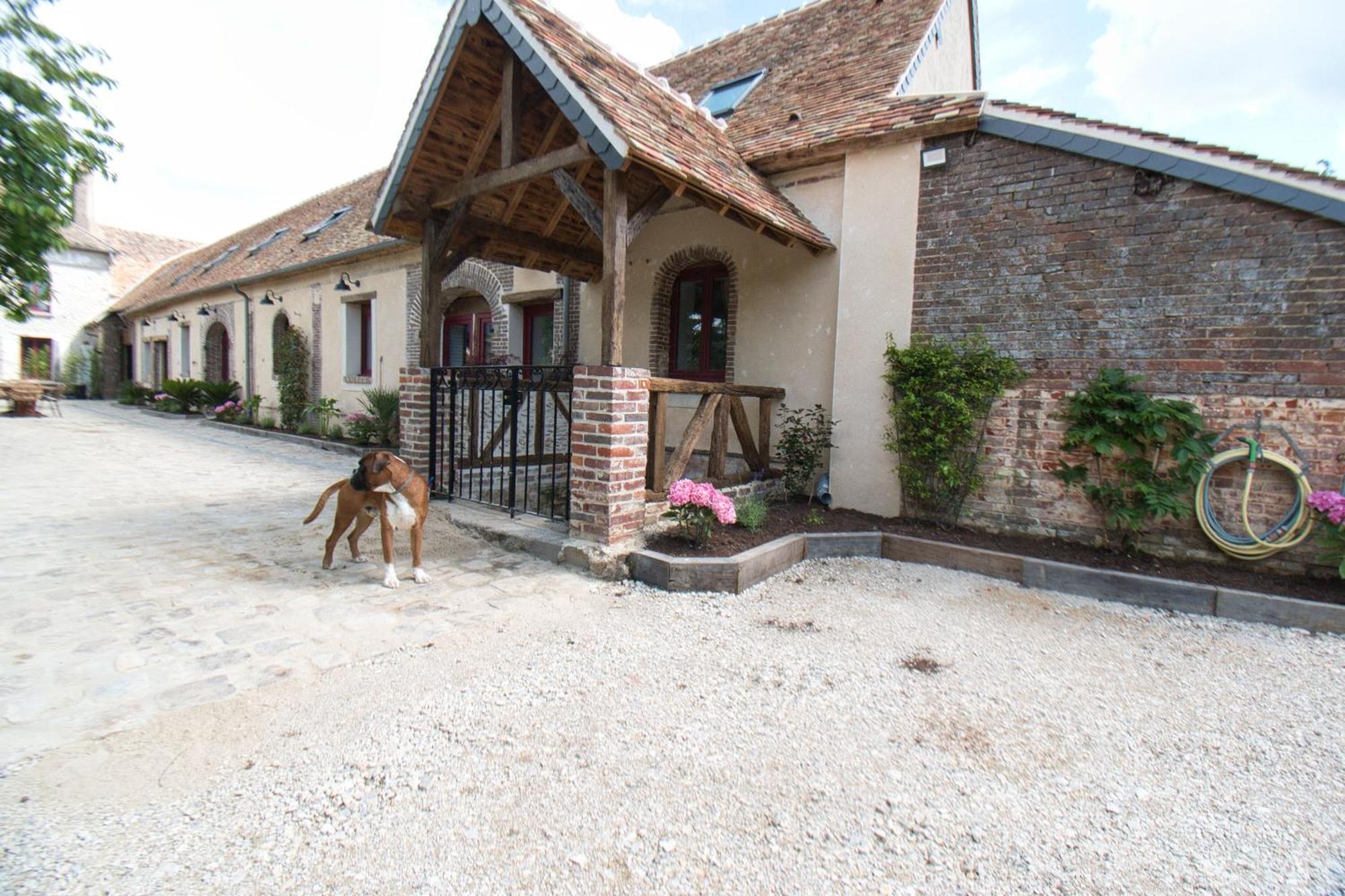 Le Relais Des Caleches - La Jungle Room Bu (Eure-et-Loir) Extérieur photo